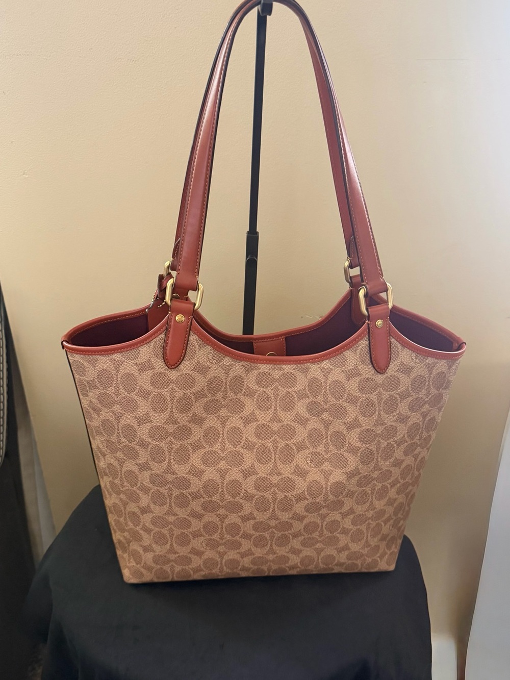 Coach Signature Canvas Floral Appliqué Tote in Brown/Rust - Picture 2 of 8